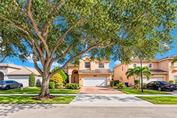 15203 SW 52nd St, Miramar, FL 33027