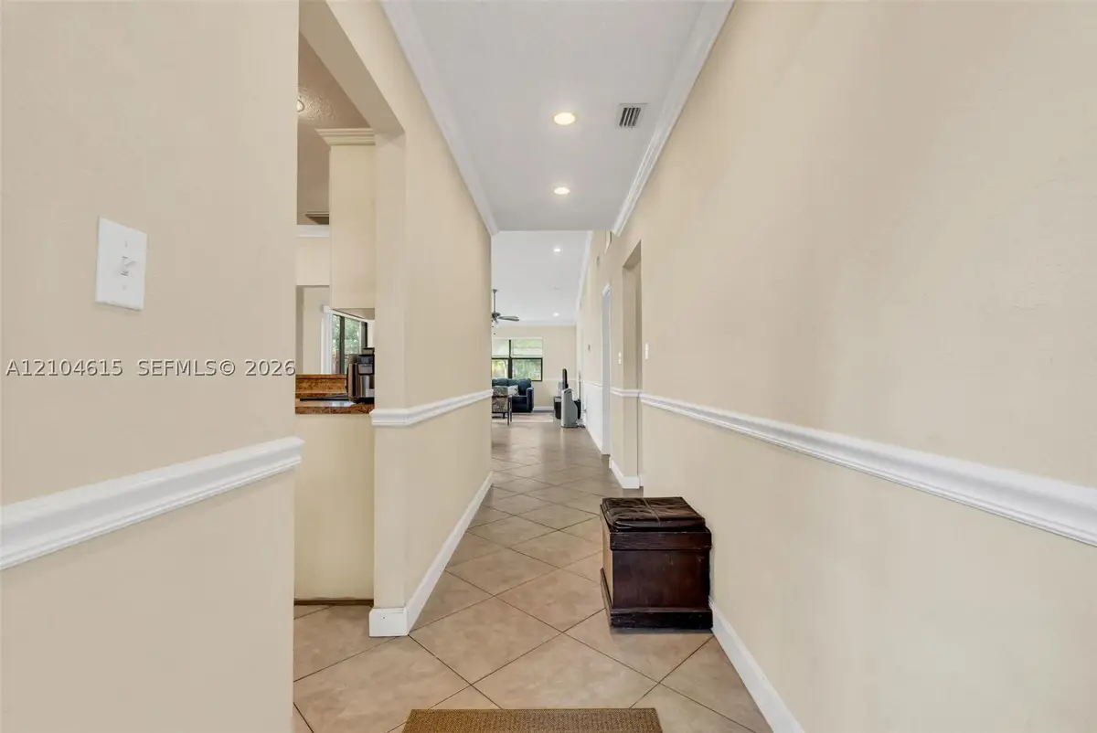 6633 N Parkway Dr #5-7, Margate, FL 33068 - #1
