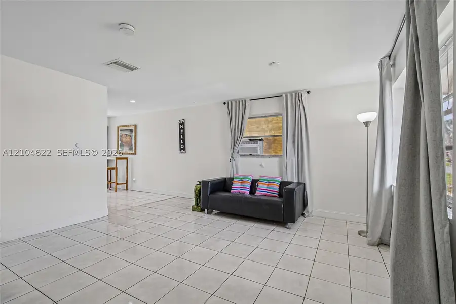 6802 NW 58th Ct, Tamarac, FL 33321 - #3