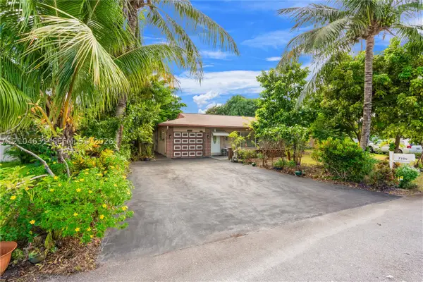 7200 NW 92nd Ter, Tamarac, FL 33321