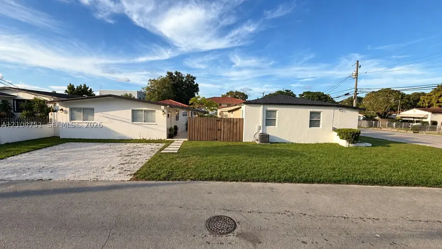 250 NW 34th Ave, Miami, FL 33125 - #2