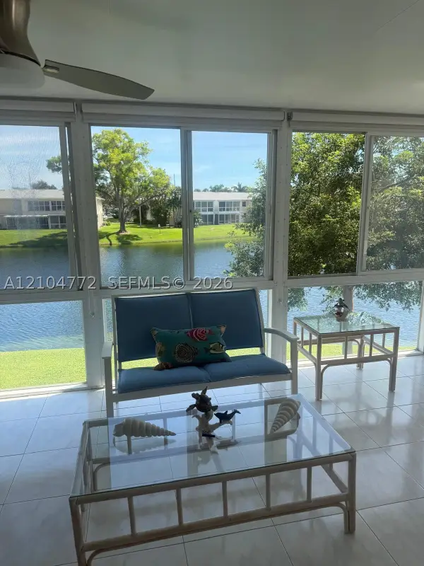 1421 NW 19th Ter #202, Delray Beach, FL 33445