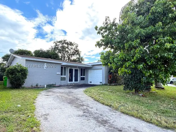 8590 NW 25th Ct, Sunrise, FL 33322