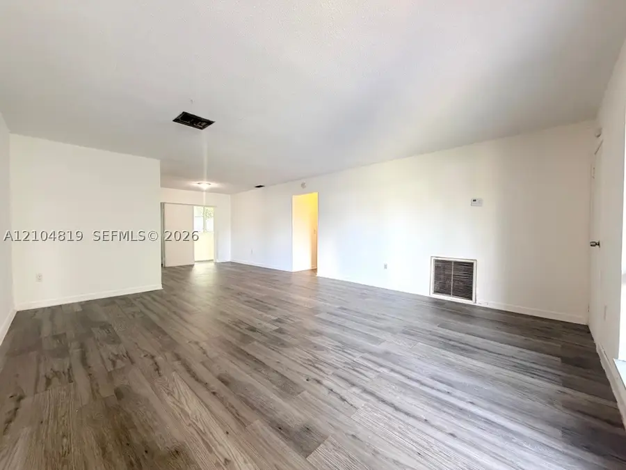 8590 NW 25th Ct, Sunrise, FL 33322 - #2
