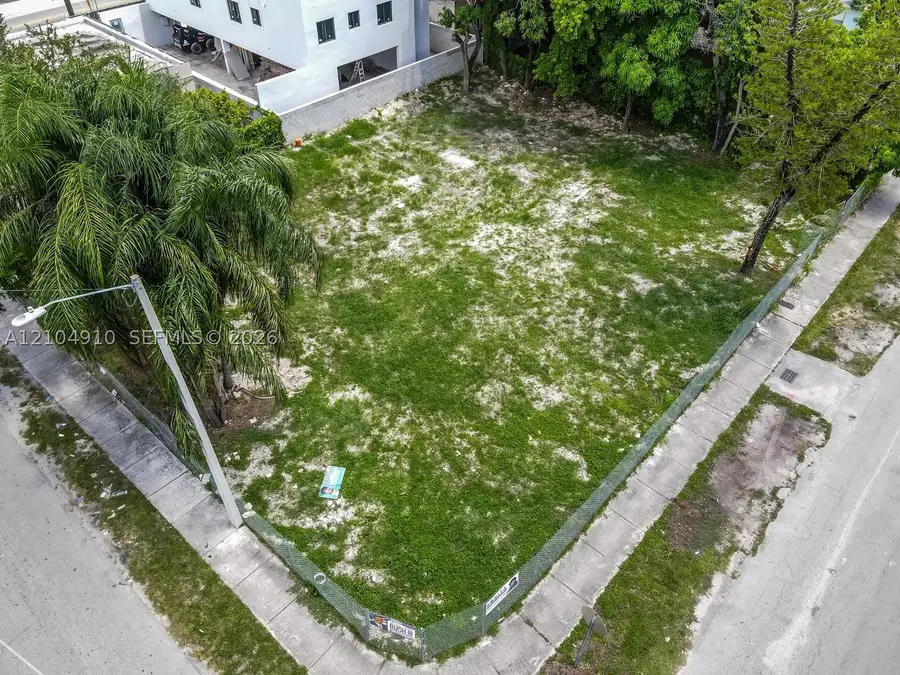 2895 NW 45th St, Miami, FL 33142 - #2