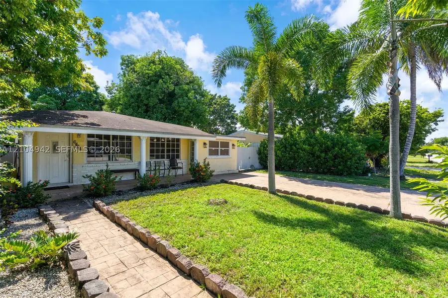 6404 SW 22nd St, Miramar, FL 33023 - #2