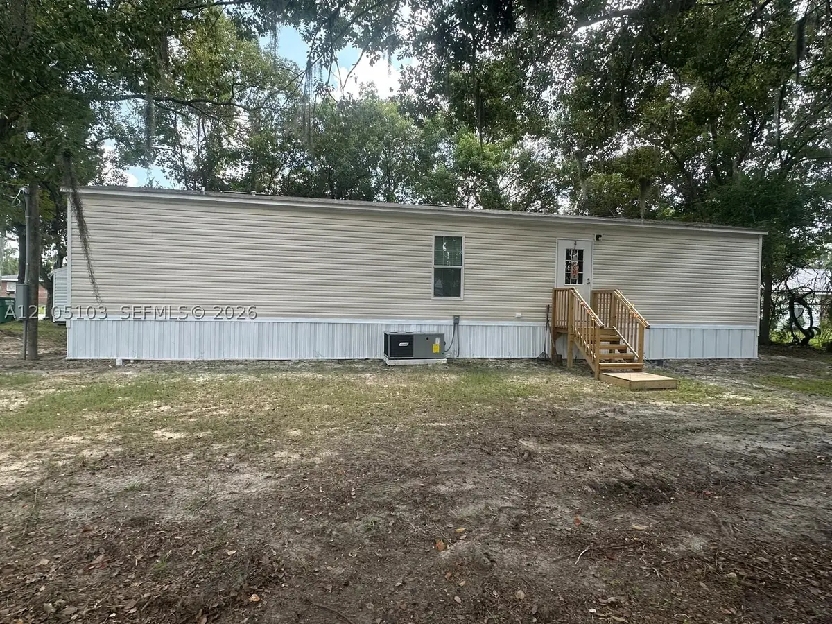 862 NE Coldwater Ave, Lake City, FL 32055 - #1