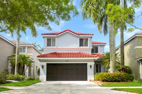 1058 Golden Cane Dr, Weston, FL 33327