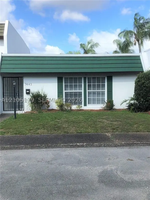 7443 Twin Sabal Dr, Miami Lakes, FL 33014