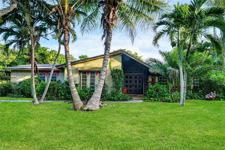 7210 SW 151st St, Palmetto Bay, FL 33158 - #2