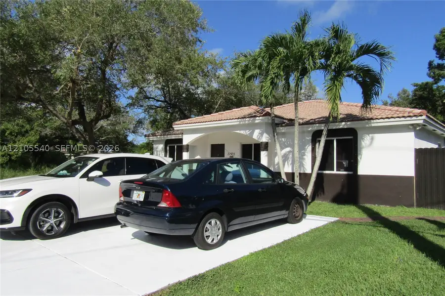 21935 SW 102nd Ave, Cutler Bay, FL 33190 - #2