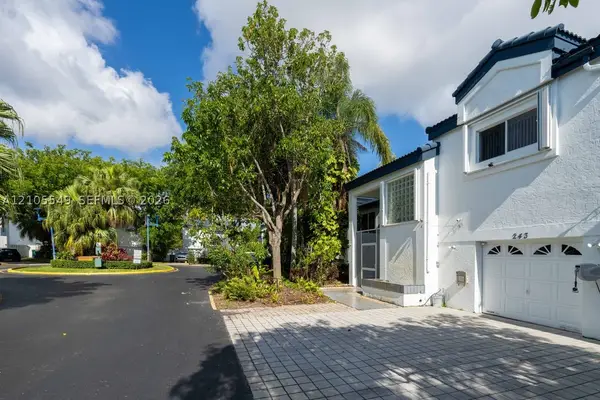 243 NE 212th Ter, Miami, FL 33179