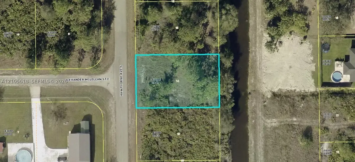 527 S Hawthorne Ave., Lehigh Acres, FL 33974 - #1