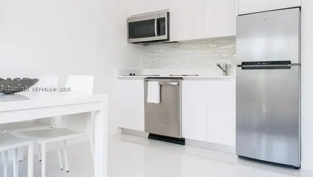 801 15th St #208, Miami Beach, FL 33139 - #3