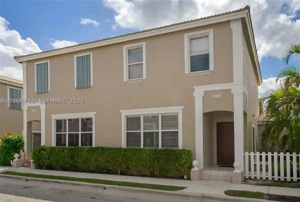 10524 NW 57th Ct, Coral Springs, FL 33076