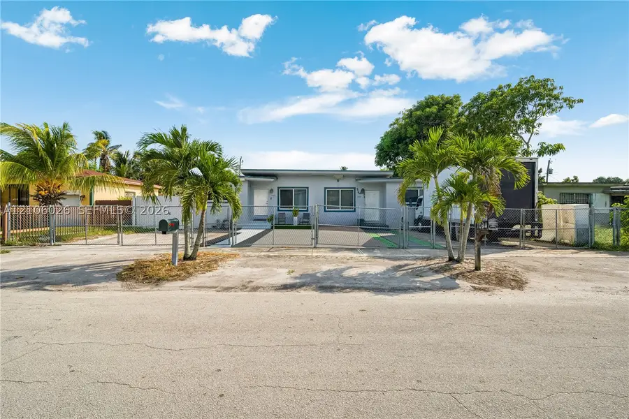 1030 NW 114th St, Miami, FL 33168 - #2