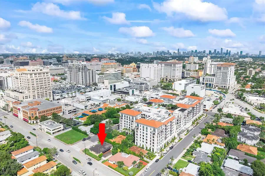 352 Catalonia Ave, Coral Gables, FL 33134 - #2