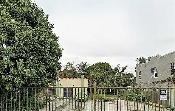 983 SW 6th St, Miami, FL 33130 - #2