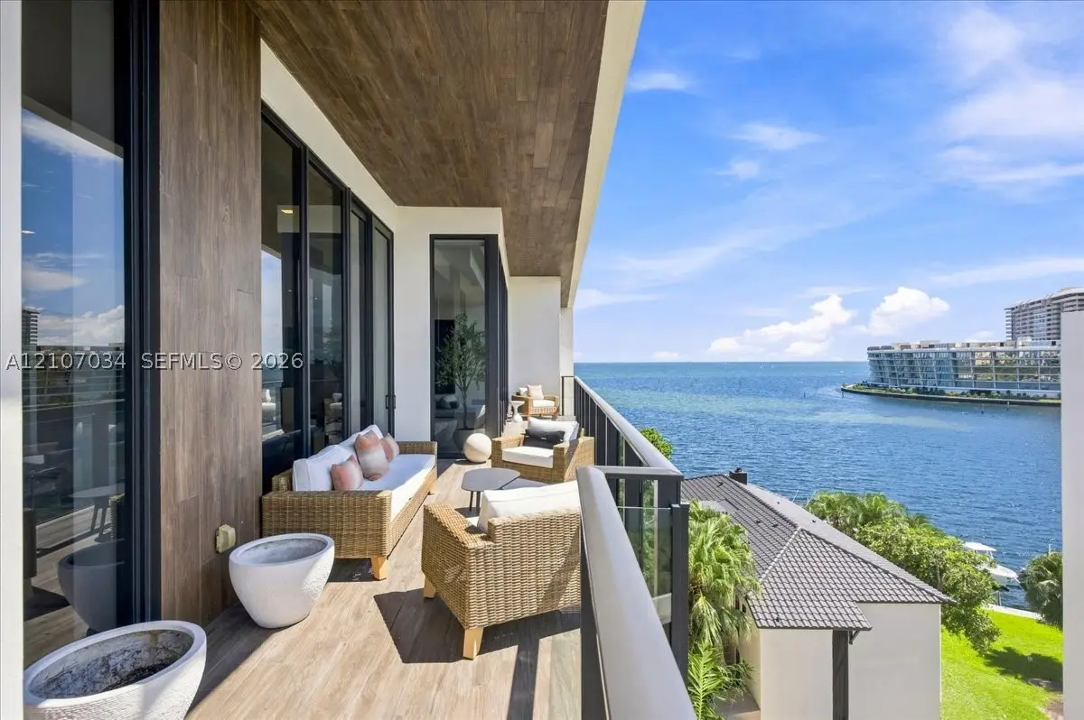 3581 E Glencoe St #605, Coconut Grove, FL 33133 - #1