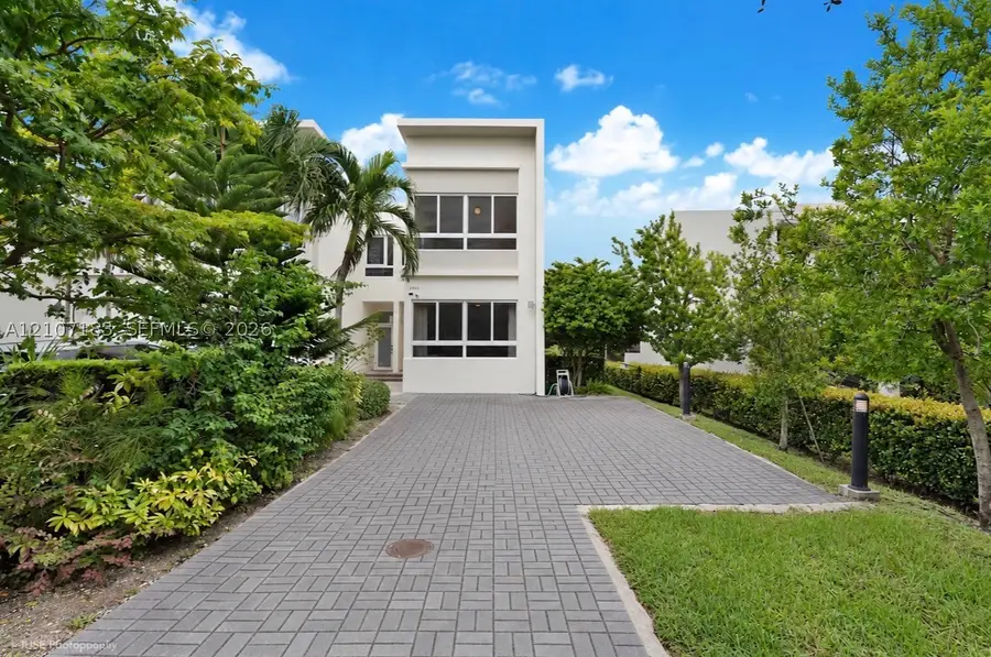 2485 NE 135th St, North Miami, FL 33181 - #2