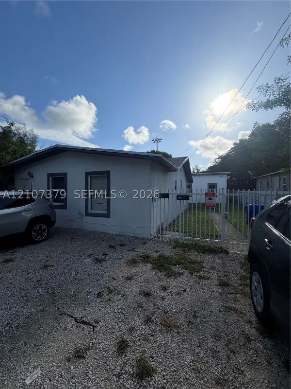 4729 NW 15th Ave, Miami, FL 33142