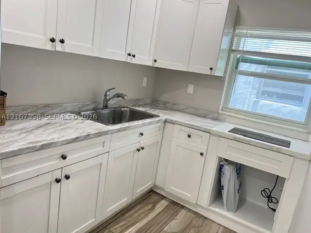 922 NW 2nd St, Miami, FL 33128 - #2