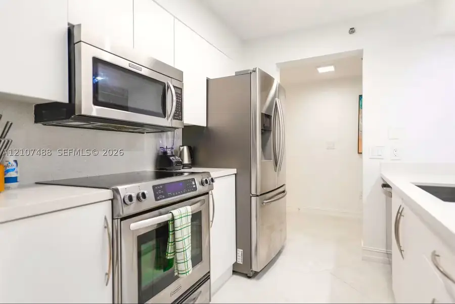 1200 Brickell Bay Dr #2901, Miami, FL 33131 - #3