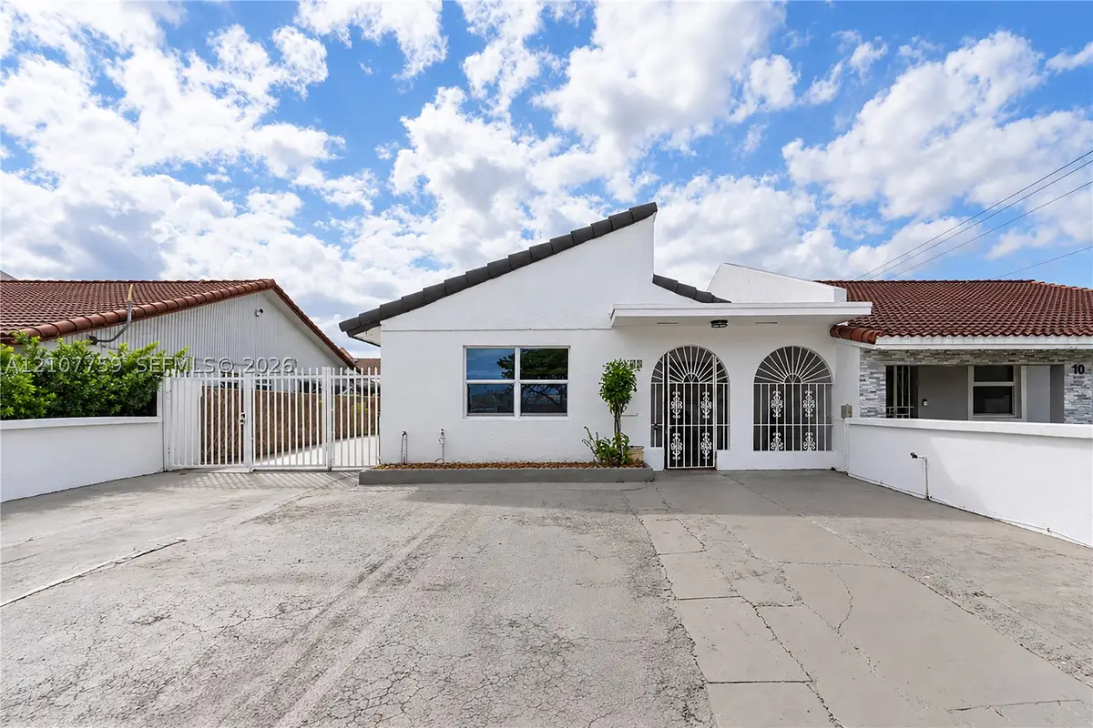 20 SW 115th Ave, Sweetwater, FL 33174 - #1