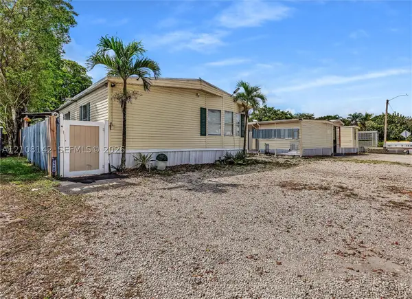 13180 SW 8th St, Davie, FL 33325