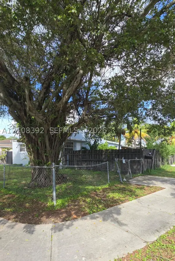 1131 Rutland St, Opa Locka, FL 33054