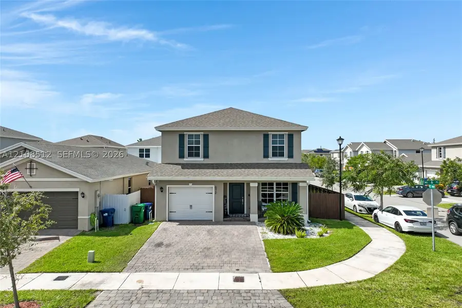 572 NE 6th Pl, Homestead, FL 33034 - #2