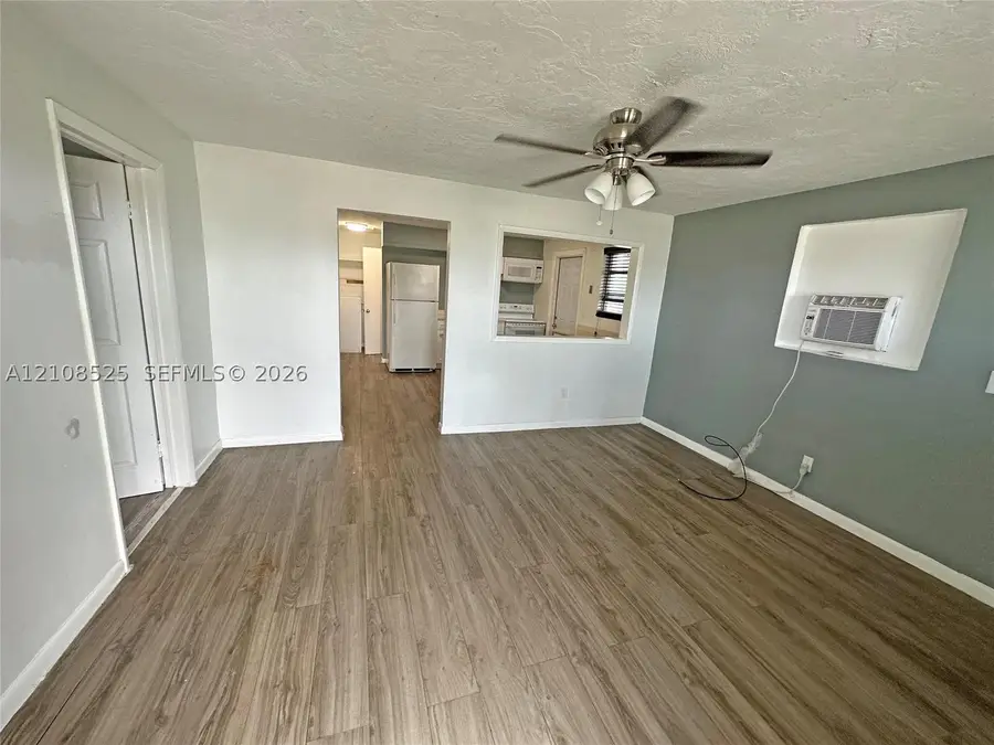 522 NW 11th Ave, Boynton Beach, FL 33435 - #2