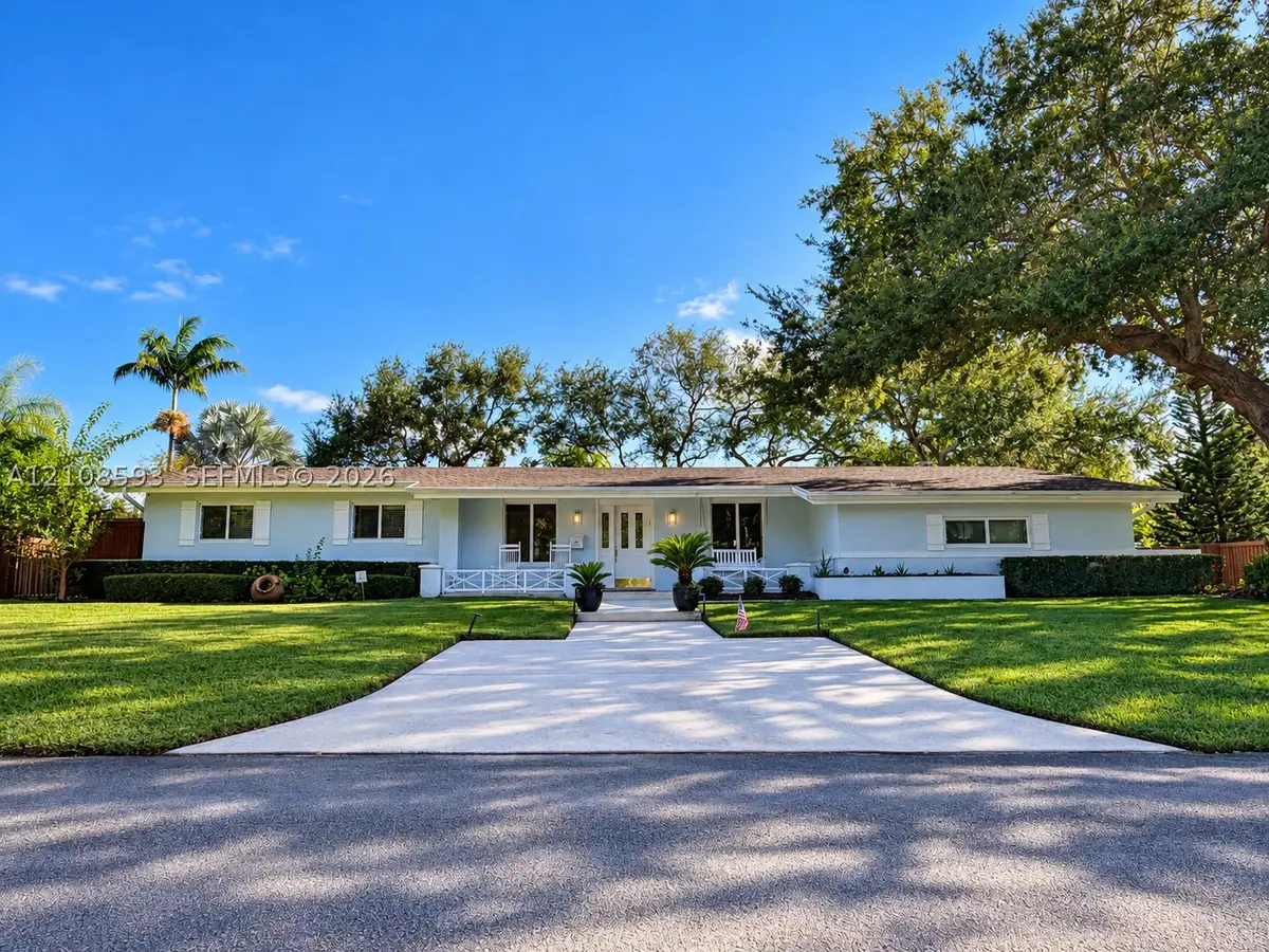 8230 SW 151st St, Palmetto Bay, FL 33158 - #1