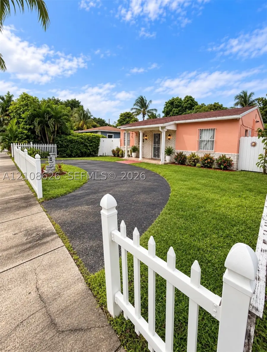 971 NE 156th Ter, North Miami Beach, FL 33162 - #2
