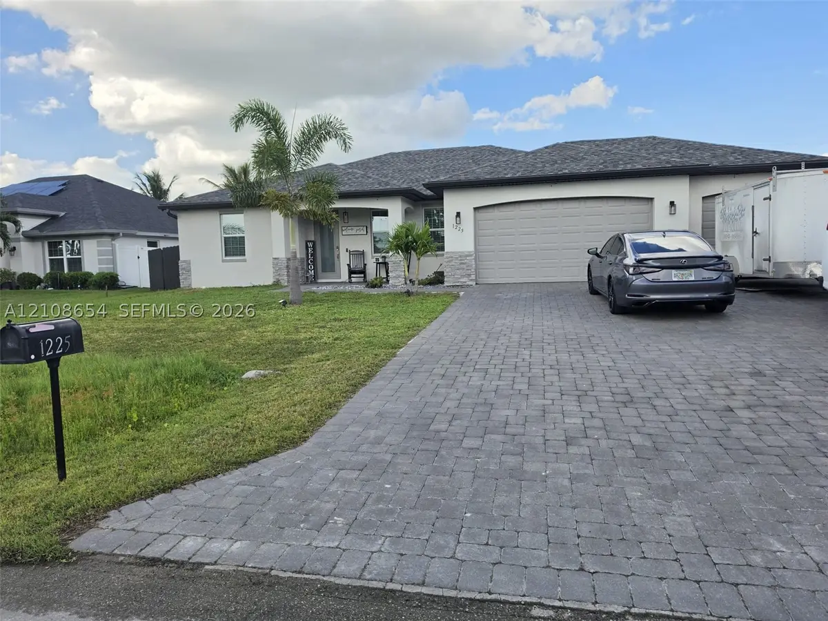 1225 SW 35 Ter., Cape Coral, FL 33914 - #1