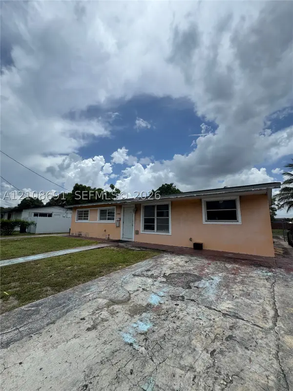 17210 NW 47th Ave, Miami Gardens, FL 33055