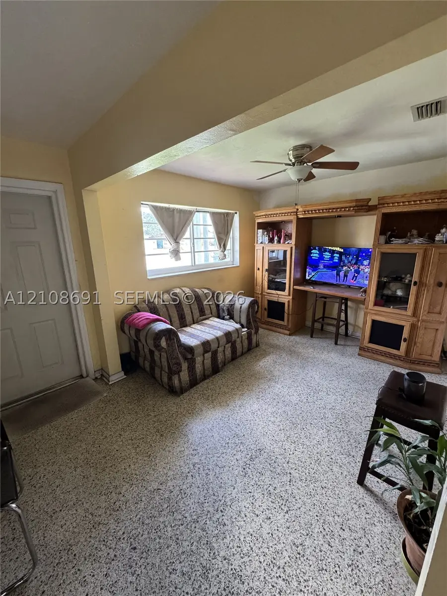 17210 NW 47th Ave, Miami Gardens, FL 33055 - #2