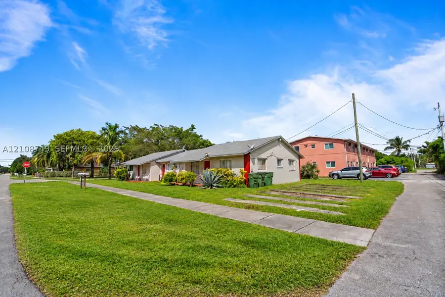 1207 NE 1st Ave, Homestead, FL 33030 - #2