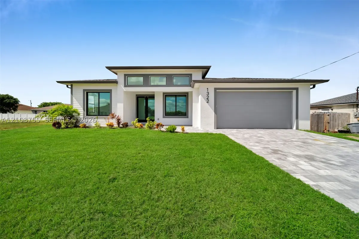 1322 NE 5th Pl, Cape Coral, FL 33909 - #1