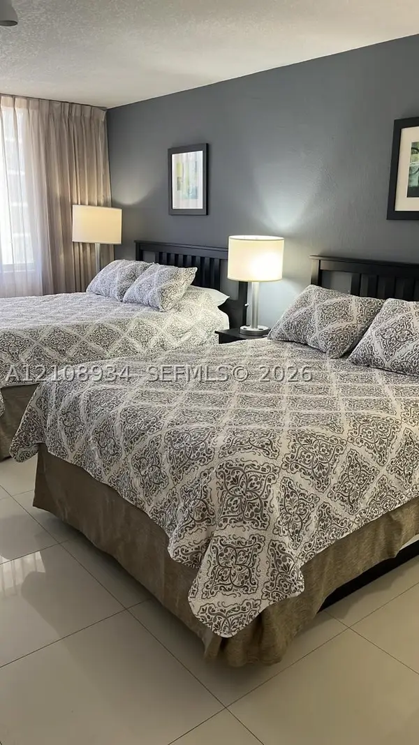 19201 Collins Ave #330, Sunny Isles Beach, FL 33160