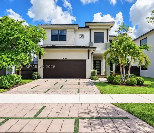 8763 NW 157th Ter, Miami Lakes, FL 33018