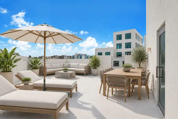 110 Washington Ave #1703, Miami Beach, FL 33139