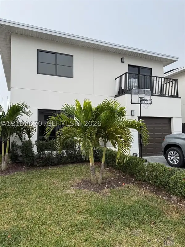 1360 NW 3rd St, Florida City, FL 33034