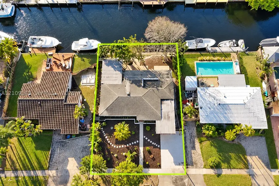 1701 SW 23rd Ave, Fort Lauderdale, FL 33312 - #2