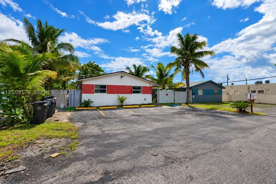 2664 SW 7th St, Fort Lauderdale, FL 33312 - #2