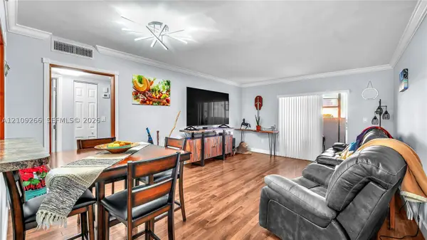 1075 W 68th St #403, Hialeah, FL 33014