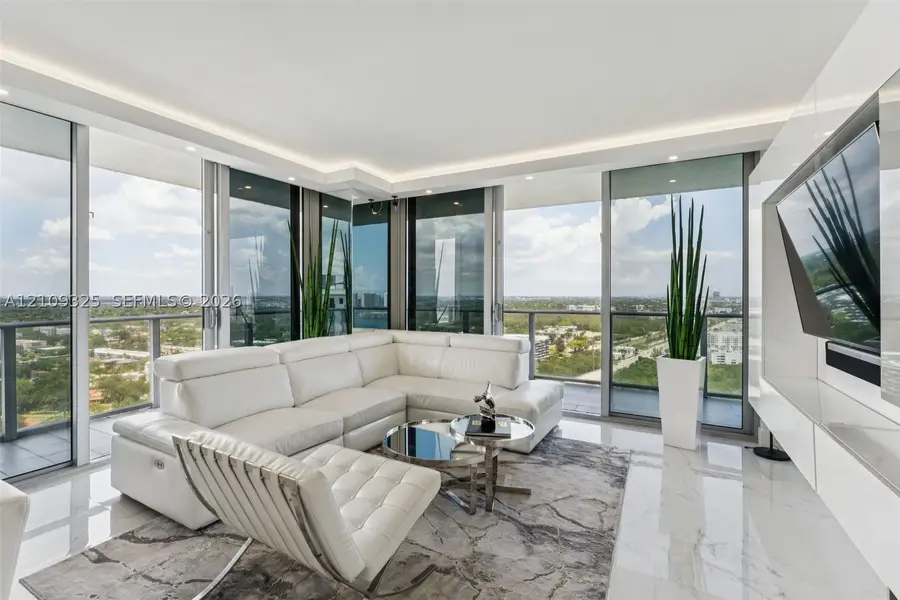 16385 Biscayne Blvd #3001, North Miami Beach, FL 33160 - #2