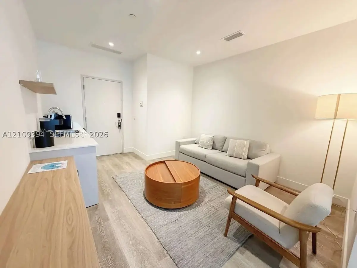 229 SW 9th St #303, Miami, FL 33130 - #1