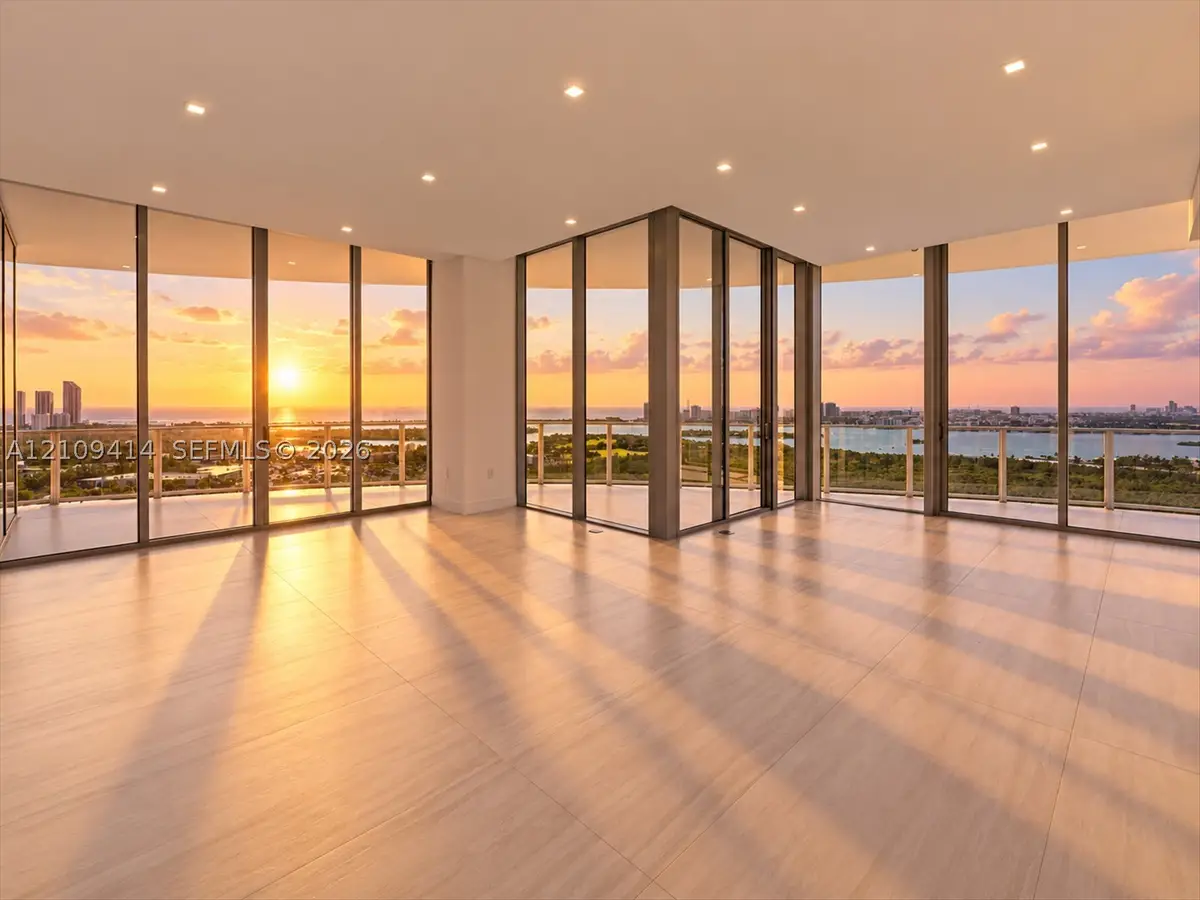 2411 Laguna Circle #3101, North Miami, FL 33181 - #1
