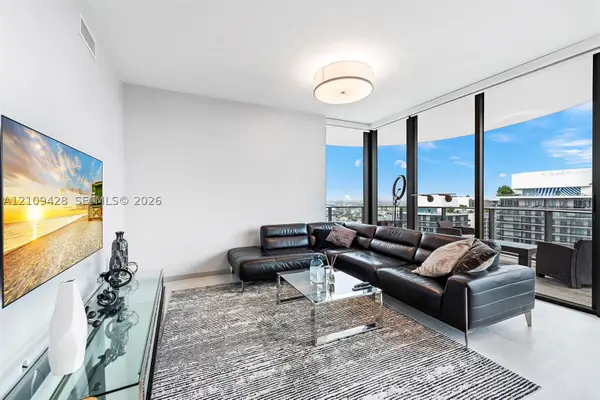 1000 Brickell Plz #PH5307, Miami, FL 33131